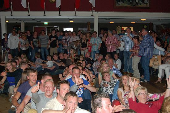 Lobietse Kermismaandag 13 mei 2013 - Feest.